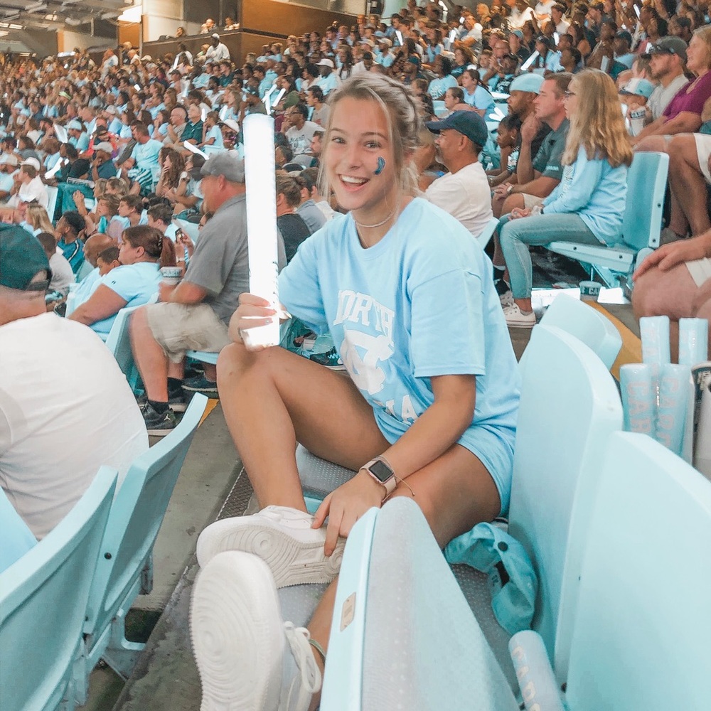 Meet your Posher, Ava